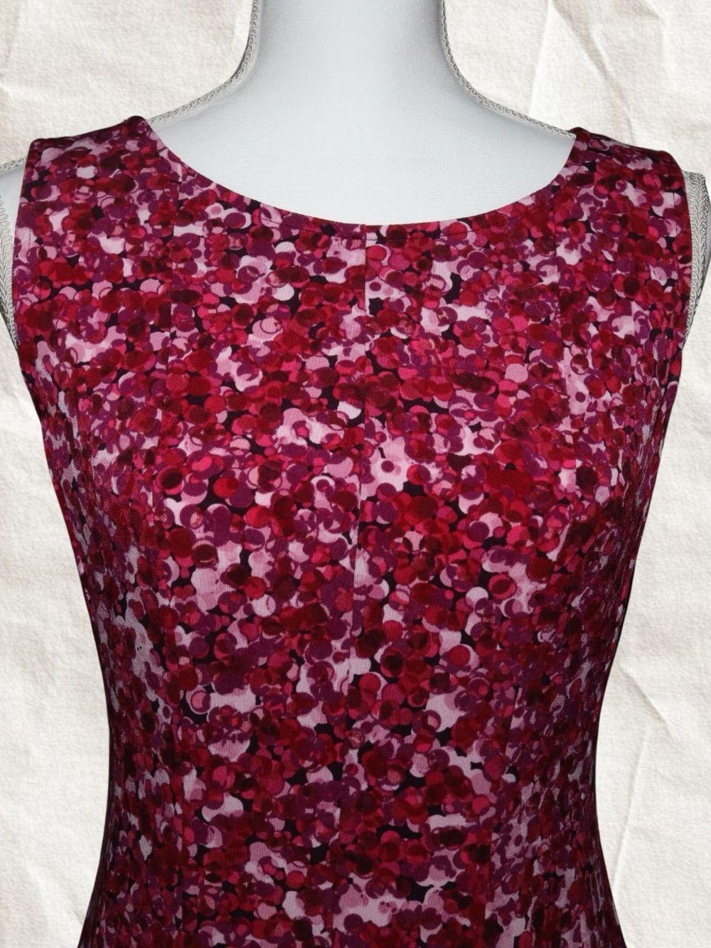 Pink fit and flare dress - Picture 2 of 7